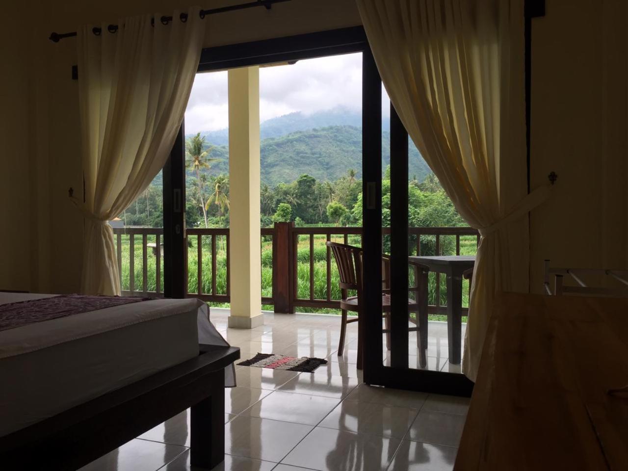 Tanaya Homestay Amed Exterior foto